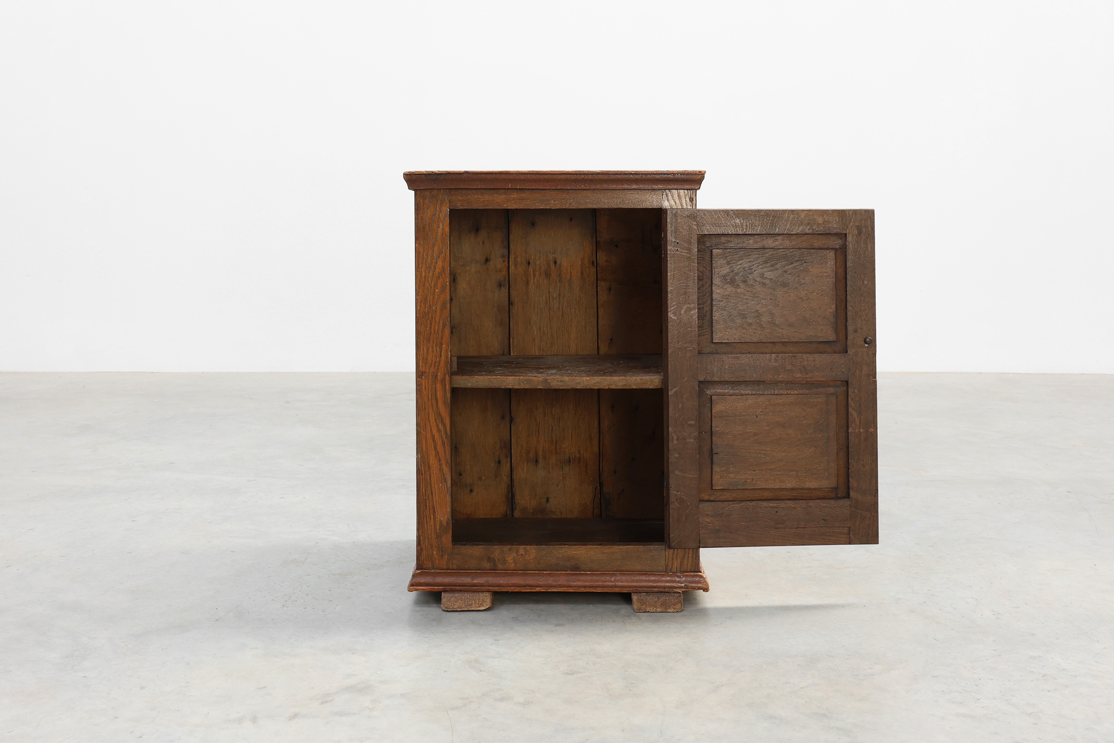 Rustic Solid Oak Cabinet with Geometric Floral Carvings, Belgium &ndash; 17th Centurythumbnail